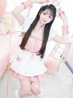 敏感Hカップの科学反応 えみ(20歳)E+アイドルスクール(デリヘル) - 写真