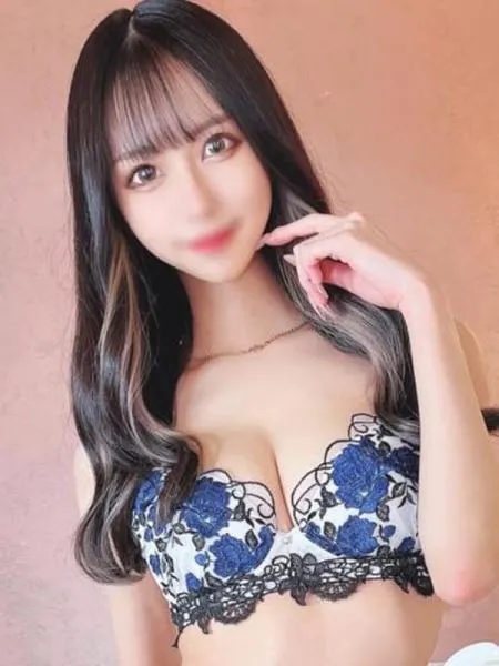 あやか【究極のG乳淫乱美少女】 - 写真2枚目