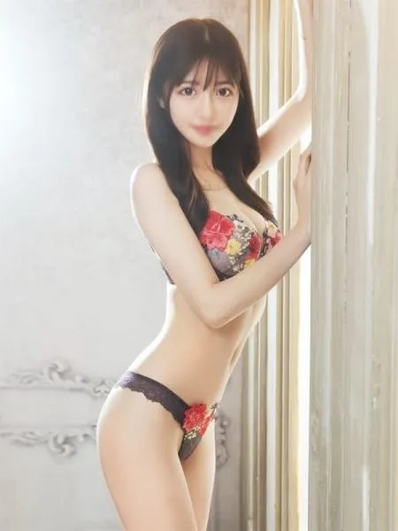 えな【色気に愛された極美女】 - 写真3枚目