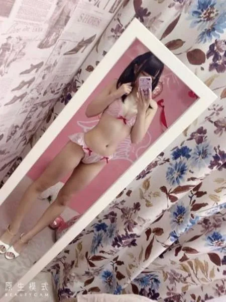 かりん【アイドル級女神降臨】 - 写真2枚目